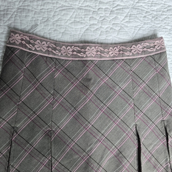 Etam Pink And Grey A-Line Plaid Lace Trim Pleated Knee Length Skirt - Picture 3 of 11